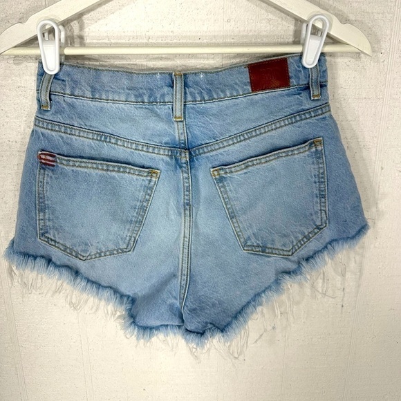 BDG raw hem shorts size 26 - Picture 3 of 8